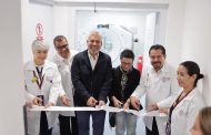Avanzan tratamientos contra el cáncer en Michoacán; van 13 mil radioterapias en 10 meses: Bedolla