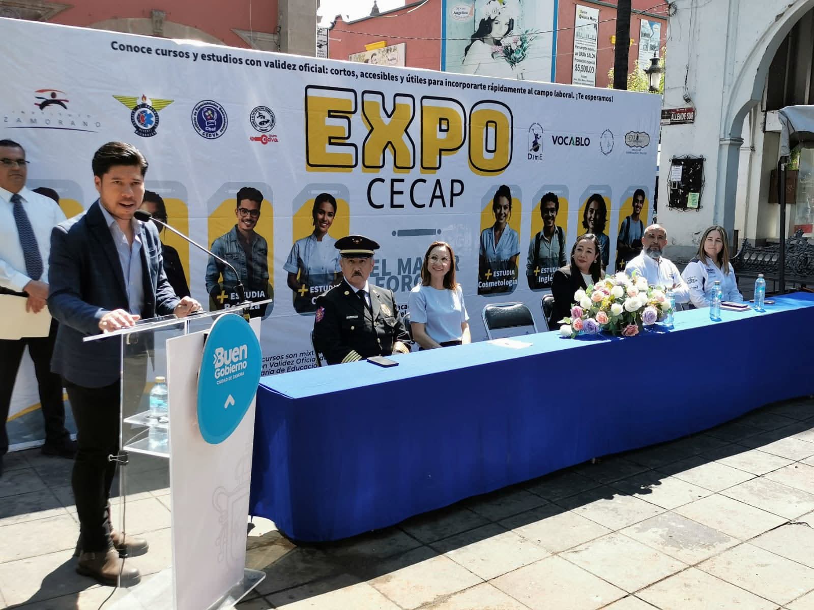 Difunden oferta educativa de centros de capacitación en la cuarta Expo CECAP