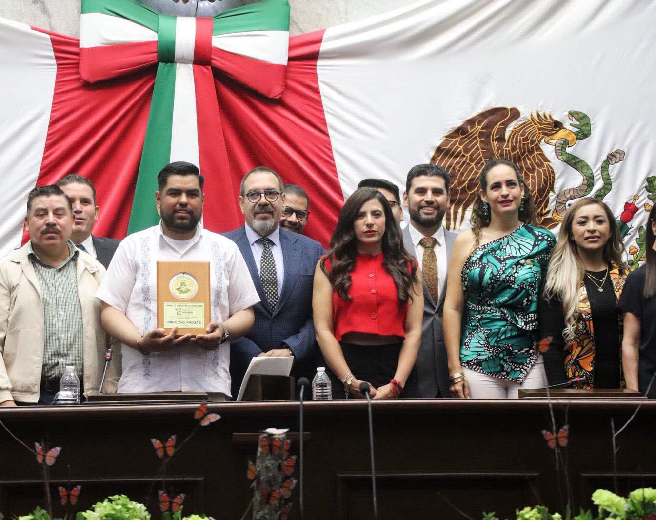 Tras entrega de Reconocimiento al Mérito Ambiental, Octavio Ocampo remarca que ambientalistas necesitan acompañamiento y recursos publicos