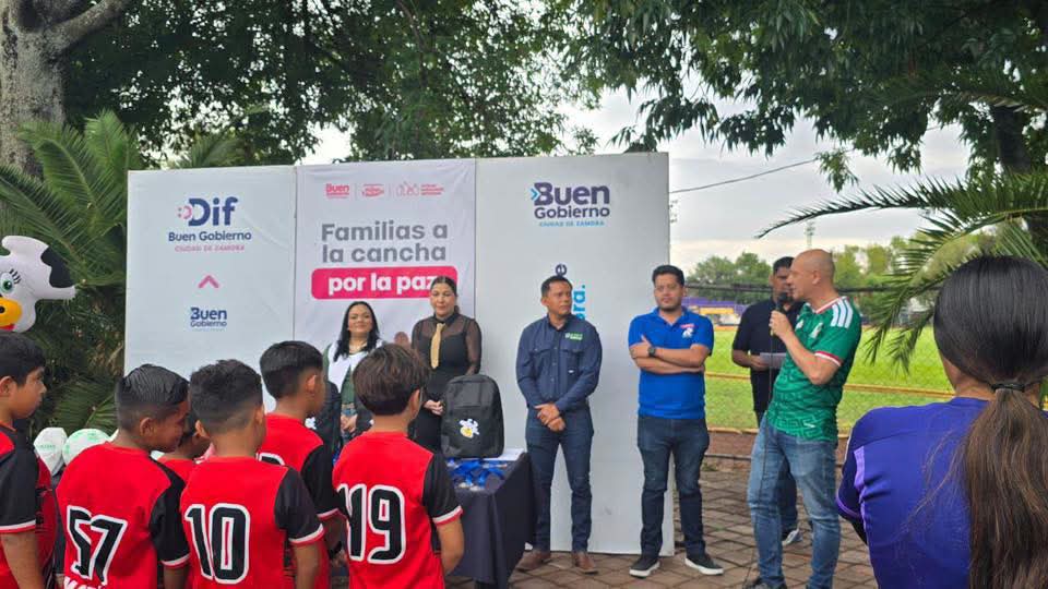 Concluyó con éxito el torneo femenil “Familias a la Cancha por la Paz” en Zamora