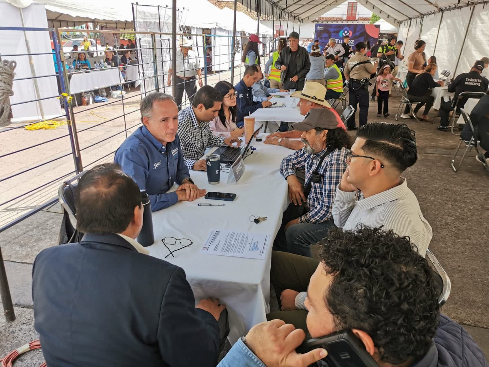 “Tu Voz, Mi Compromiso” acerca soluciones a habitantes de Ario de Rayón