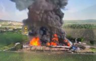 Carlos Soto fortalece apoyo regional con envío de Bomberos de Zamora para atender incendio en Villamar