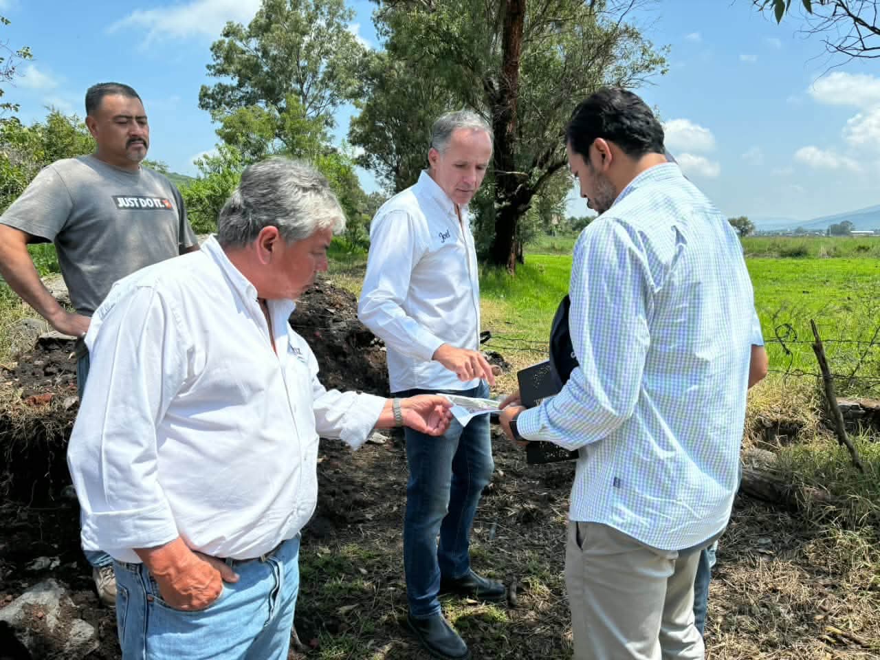 Dan seguimiento a acciones para fortalecer la infraestructura hidráulica en Villa Fuerte