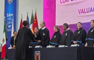 Celebran graduación de alumnos de licenciatura y maestría de la UNIVA Zamora