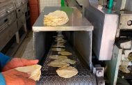 Tortilleros dicen estar en crisis; algunos establecimientos ya solo reciben producto