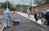 Pavimentación de la calle Francisco Villa en Atecucario registra 80 por ciento de avance
