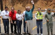 Sin deuda pública, van 2 mil 200 km carreteros rehabilitados en Michoacán: Bedolla