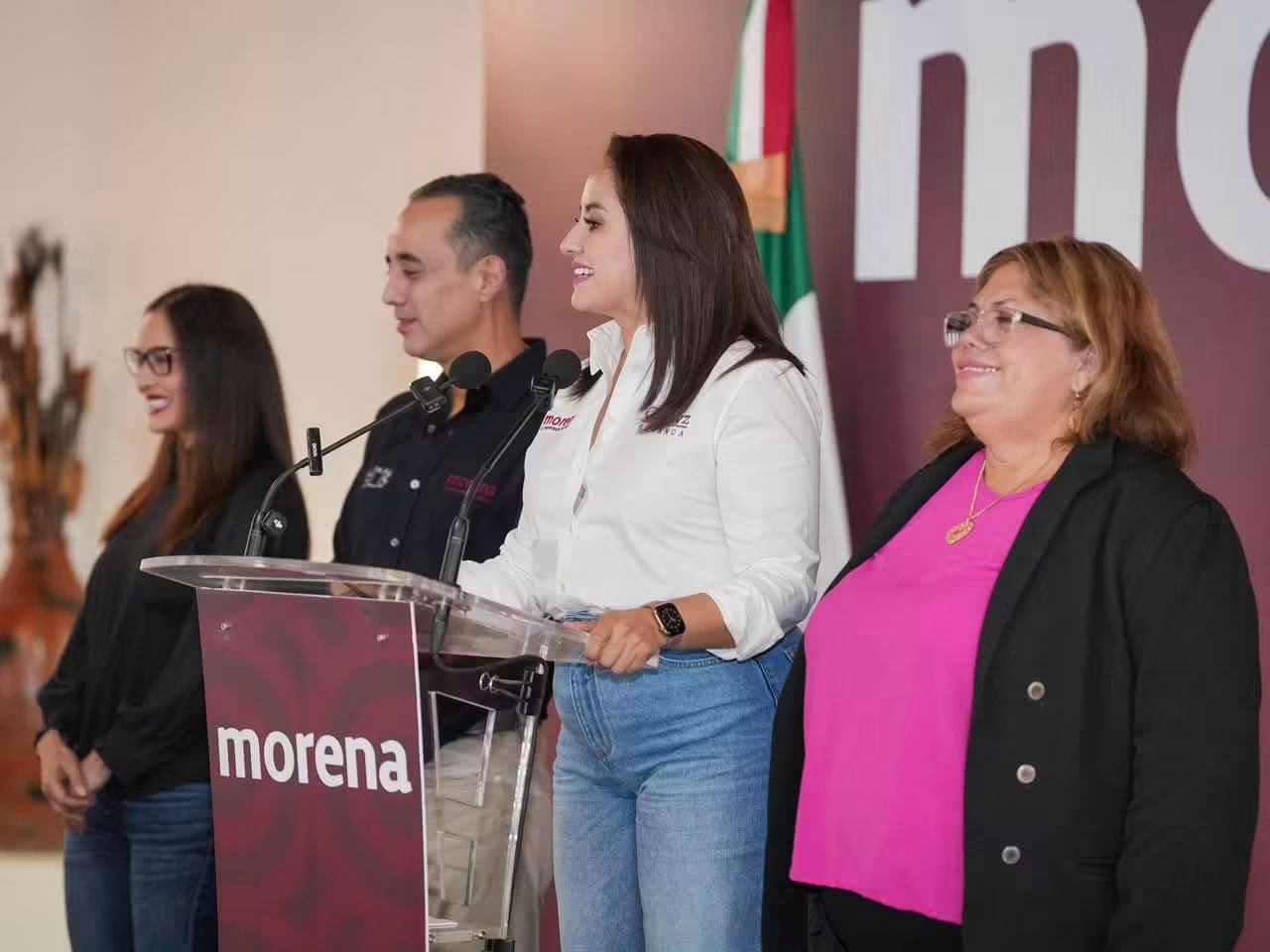 Une Gladyz Butanda más de 27 mil voces en defensa de la transformación