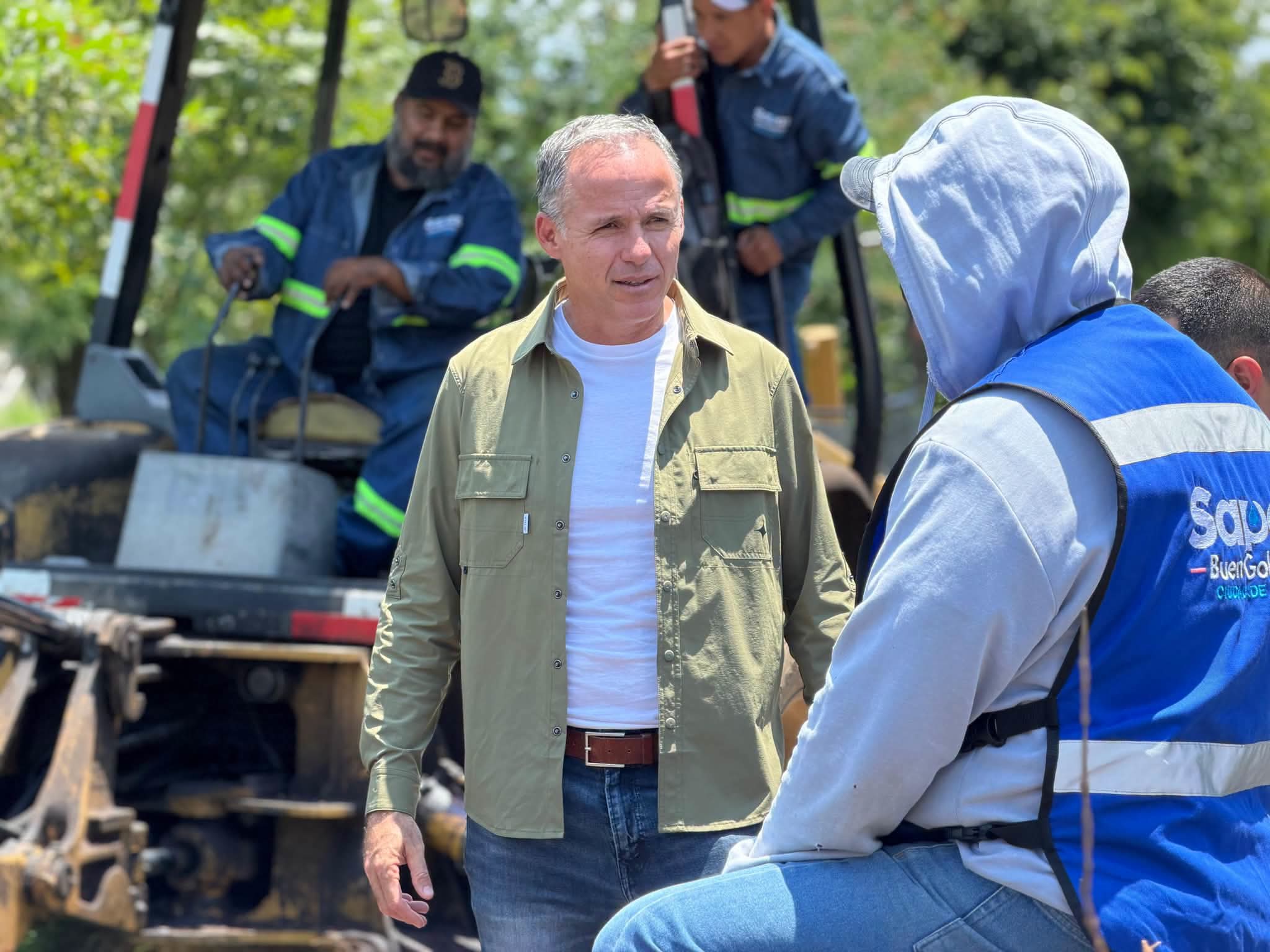 SAPAZ repara socavones en El Vergel para prevenir riesgos durante la temporada de lluvias
