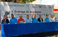 Más de 200 familias de colonia Ferrocarril recibieron sus escrituras