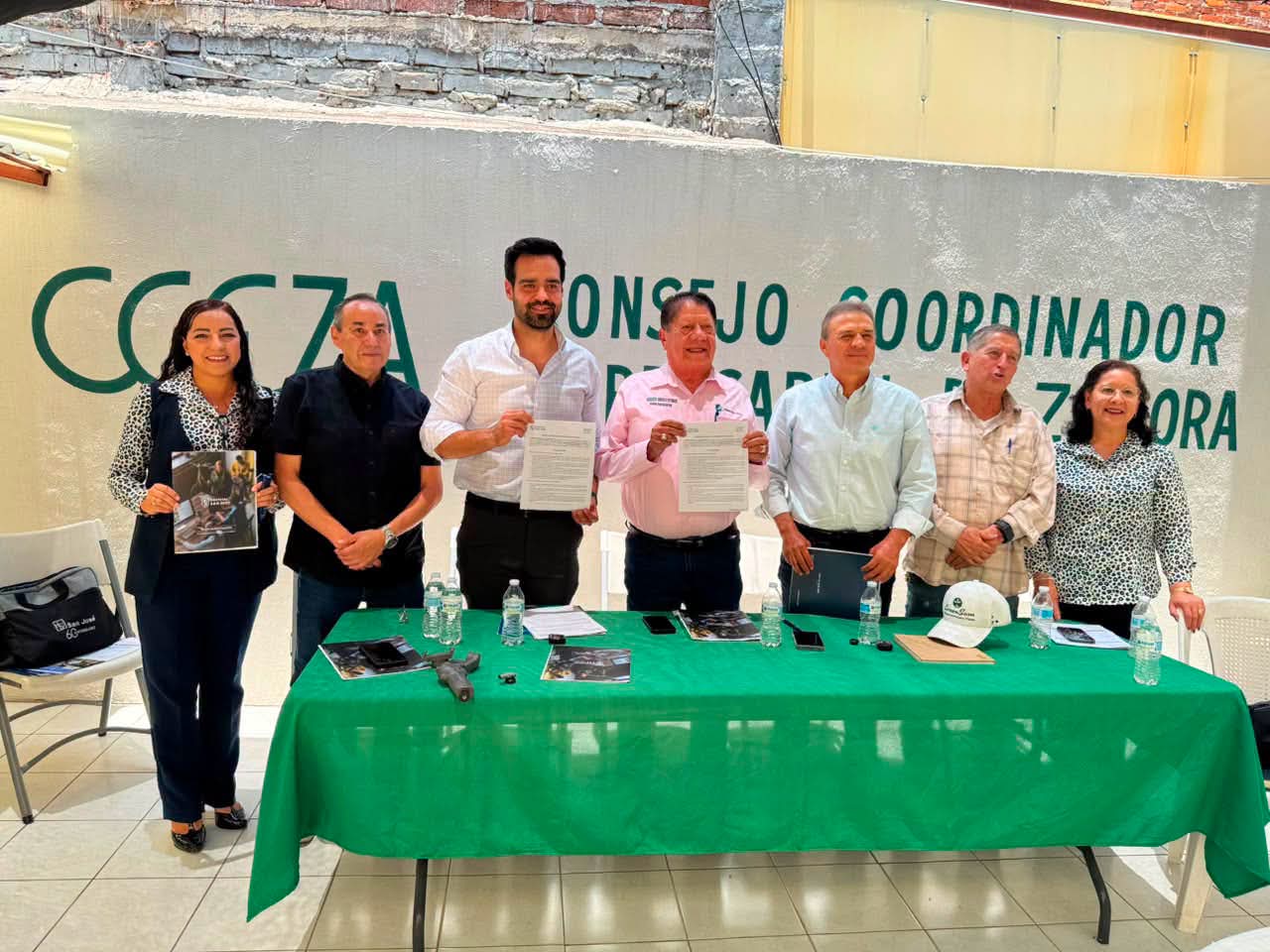 Firman convenio Hospital San José de Zamora y el Consejo Coordinador Empresarial Región Zamora