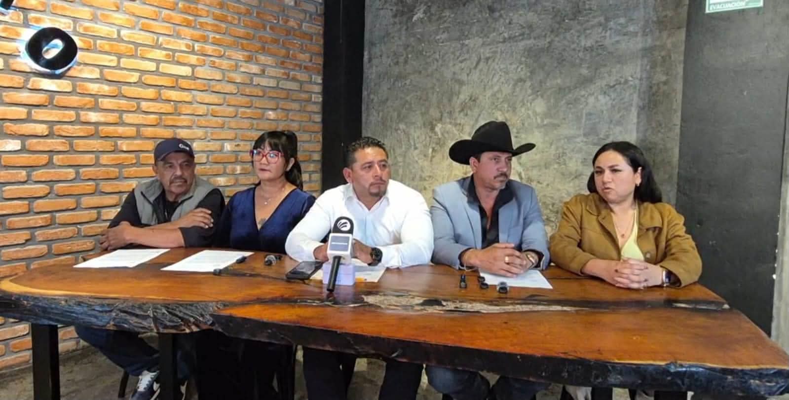 Regidores de Tangancícuaro renuncian al PRD y analizan nuevo rumbo político en el PAN