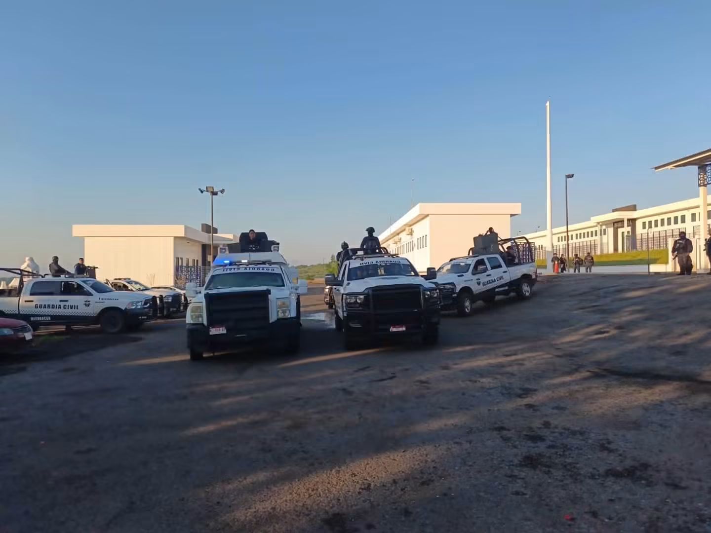 Reporta Bedolla operativos para restablecer el tránsito ante reaccion delictiva por detenciones