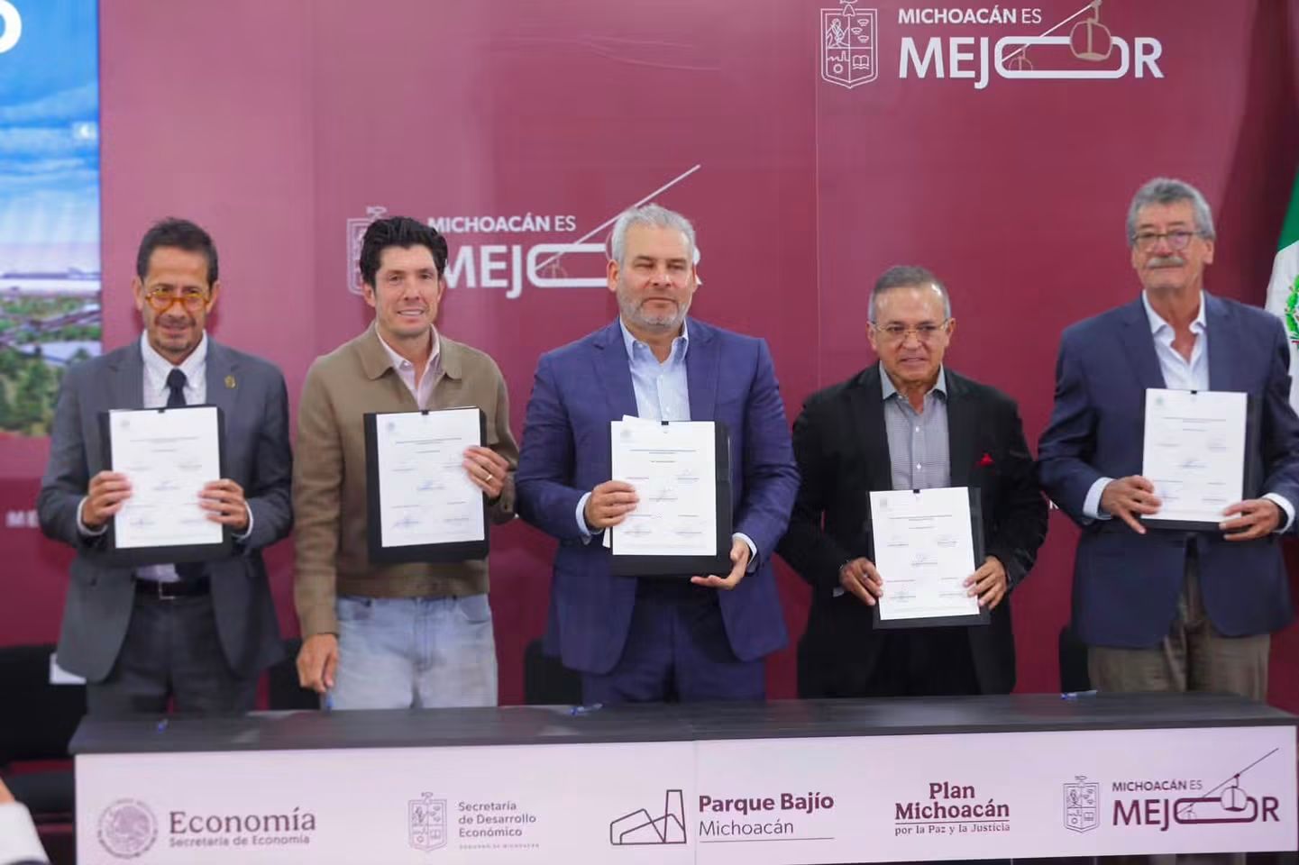 Firma Bedolla fideicomiso del Parque Bajío; inicia con 100 mdp aportados por iniciativa privada