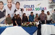 Distribuyen paquetes de útiles escolares en Ixtlán para estudiantes de escuelas públicas y privadas