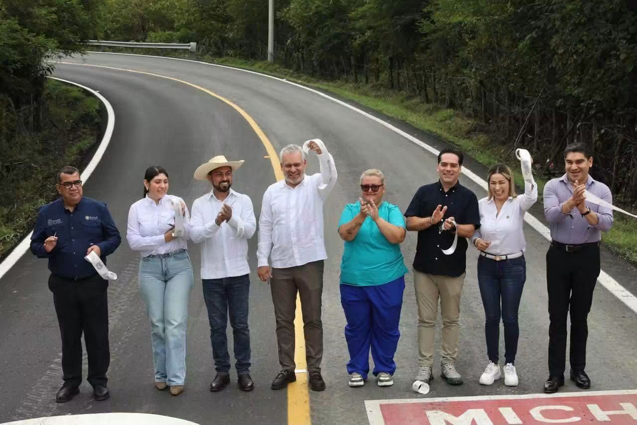 Inaugura Bedolla rehabilitación de la carretera Tiripetío-Carácuaro-Eréndira