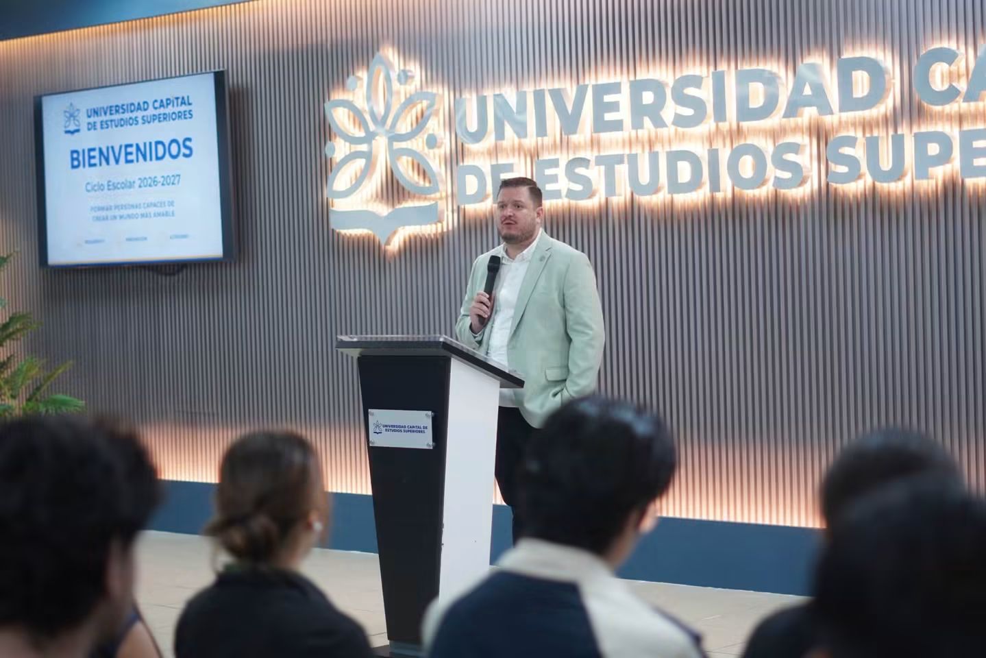 Universidad Capital da la bienvenida a más de 600 alumnos de nuevo ingreso