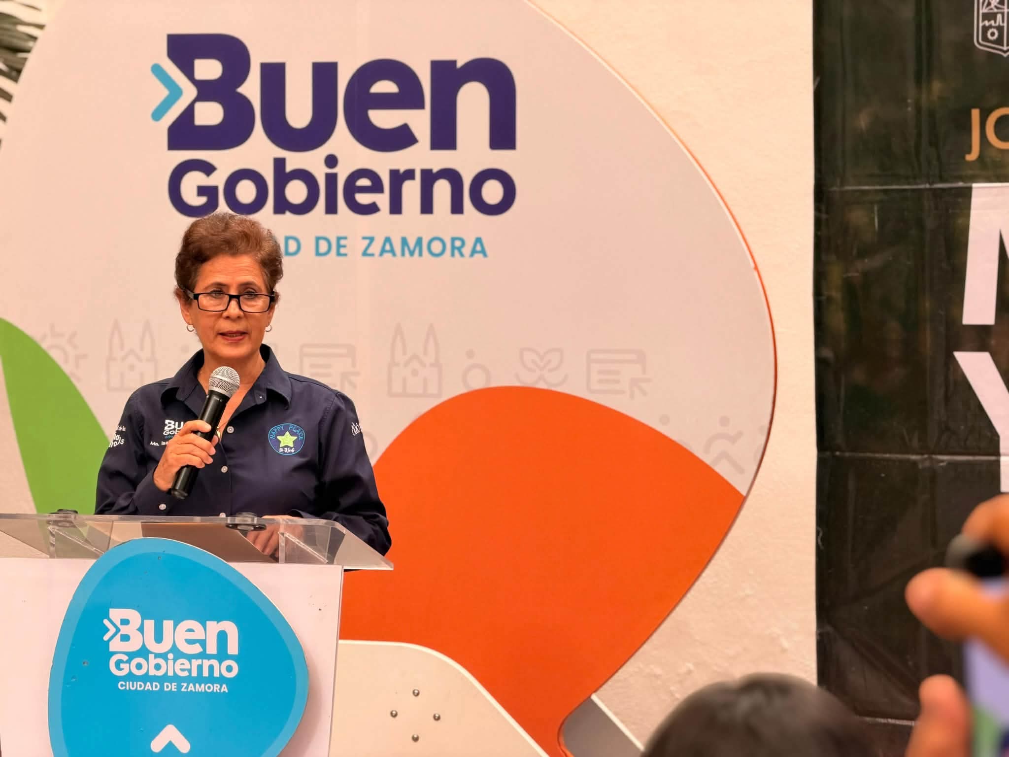 Entregan 12 nuevas visas a zamoranos mediante el programa REFAMI