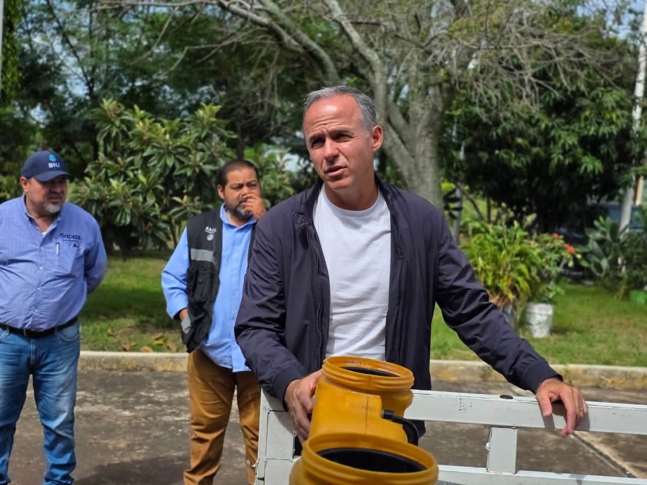 Refuerzan acciones contra el dengue con fumigación en plantas tratadoras de Zamora