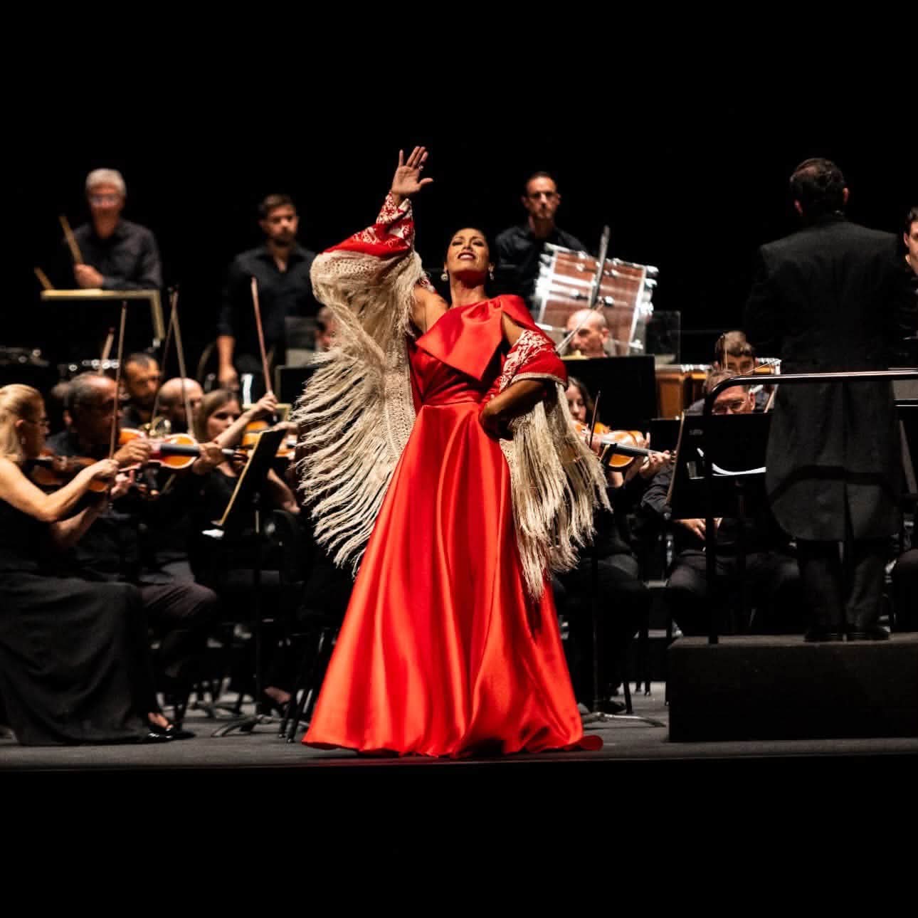 ¡Gran noche, gran actuación de la zamorana ZAYRA RUIZ!