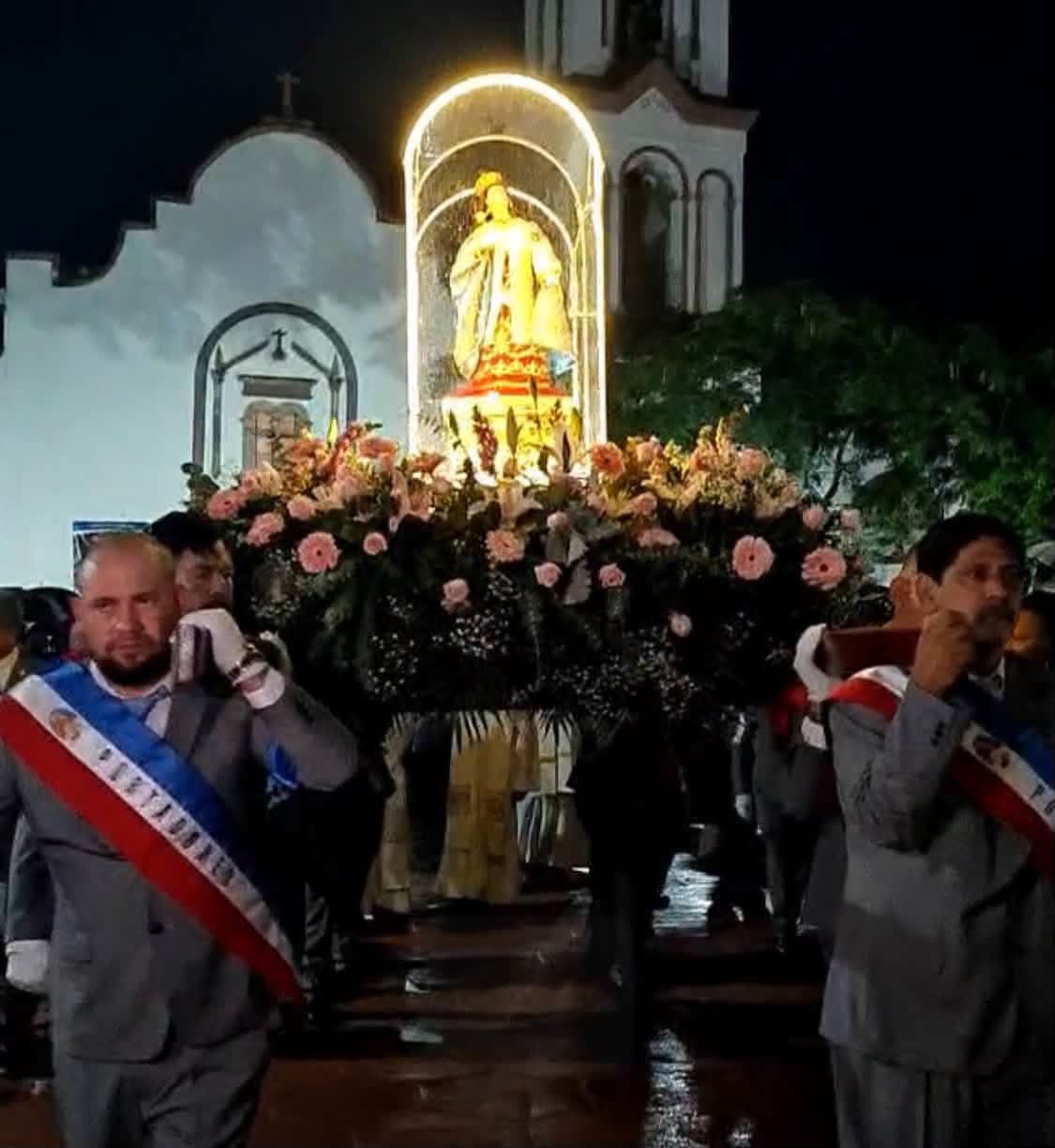 Miles de jaconenses celebraron a la Virgen de la Esperanza