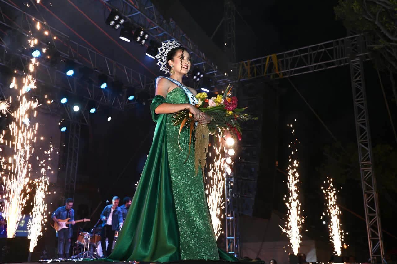Lupita Navarrete es designada Reina de las Fiestas Patrias Tangancícuaro 2026.