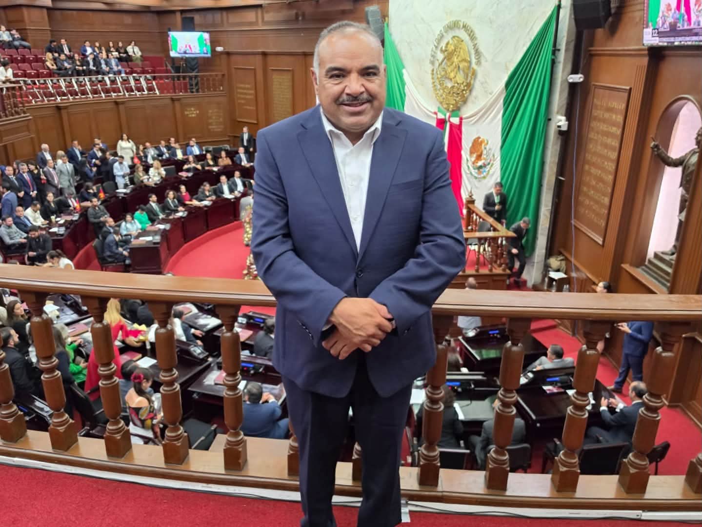 ￼Isidoro Mosqueda estuvo presente en el Quinto Informe del Gobernador de Michoacán