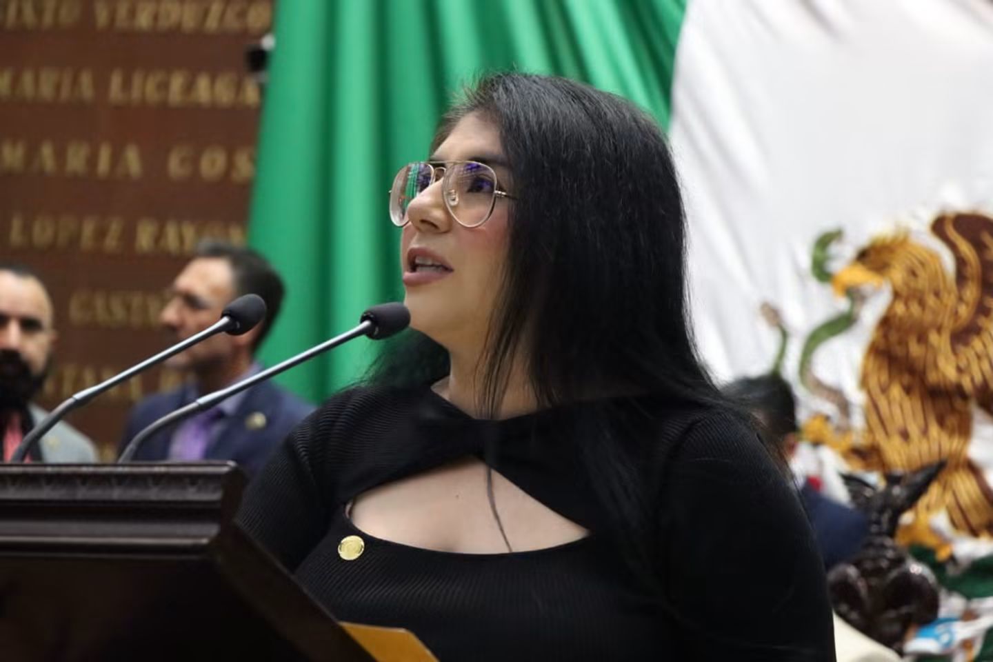 Tener una sola nacionalidad no garantiza lealtad: Vanhe Caratachea
