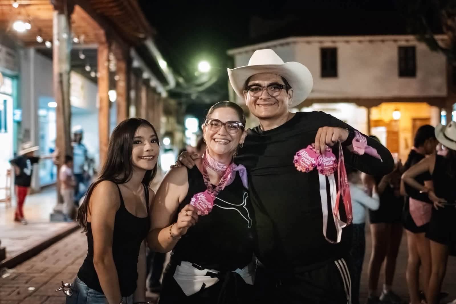 Tangancícuaro corre con causa por la salud de sus mujeres.