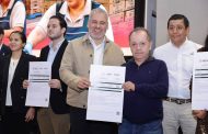 Aguacate michoacano, en el mapa mundial de la competitividad; entrega Bedolla primeros certificados laborales a 125 agroexportadoras