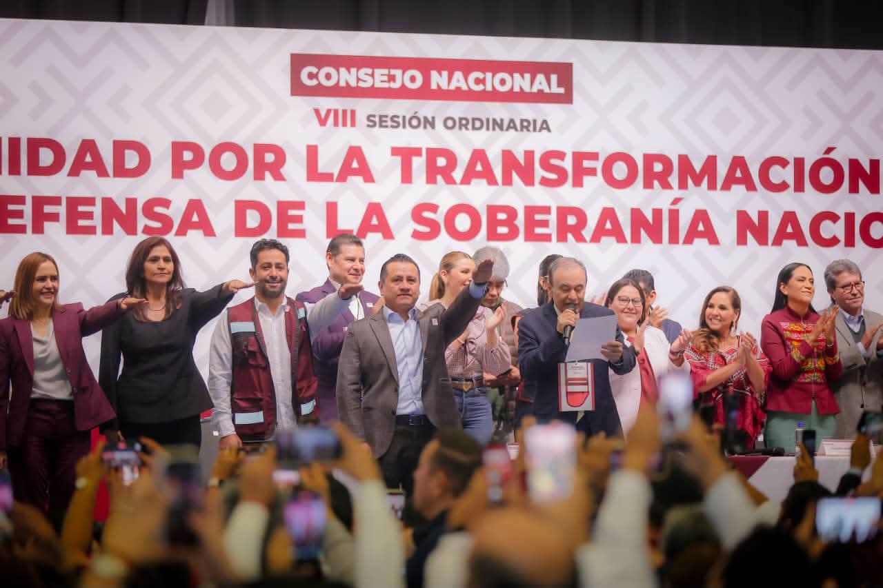 Con toma de protesta, Carlos Torres Piña inicia nueva etapa de organización y construcción del proyecto de Morena en Michoacán