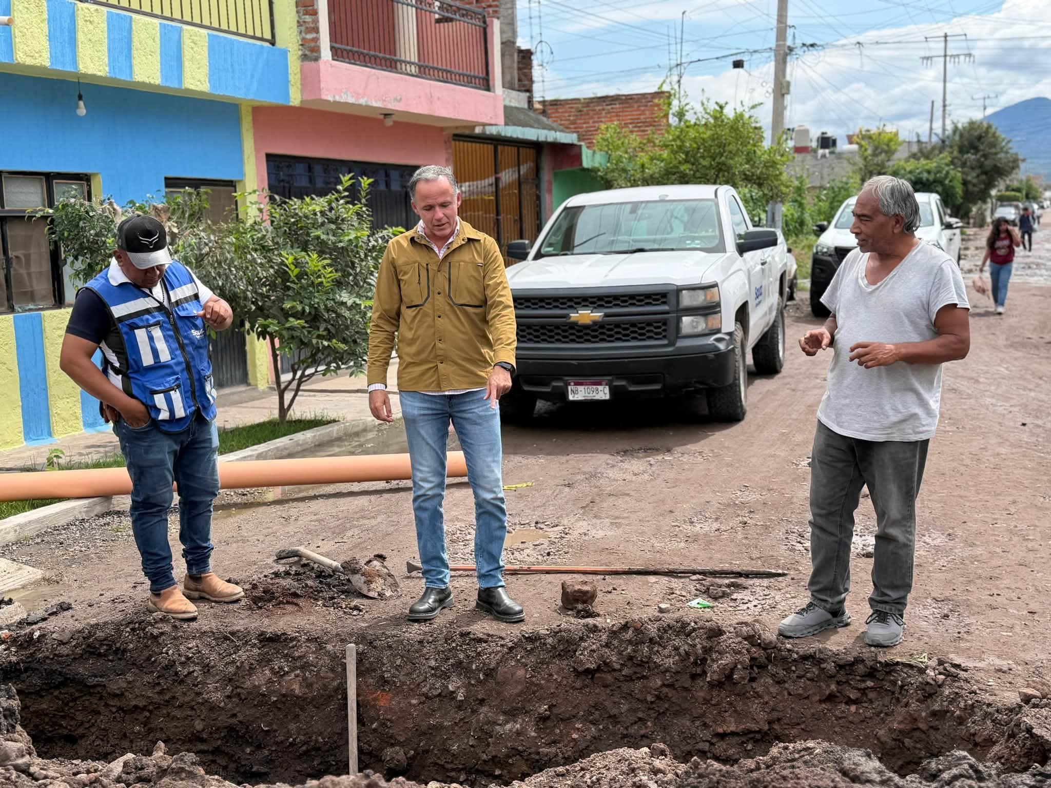 SAPAZ fortalece infraestructura hidráulica y sanitaria en la colonia Los Pinos