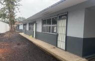Gobierno de Carlos Soto apoya con trabajos de mejoramiento a escuela de Las Delicias