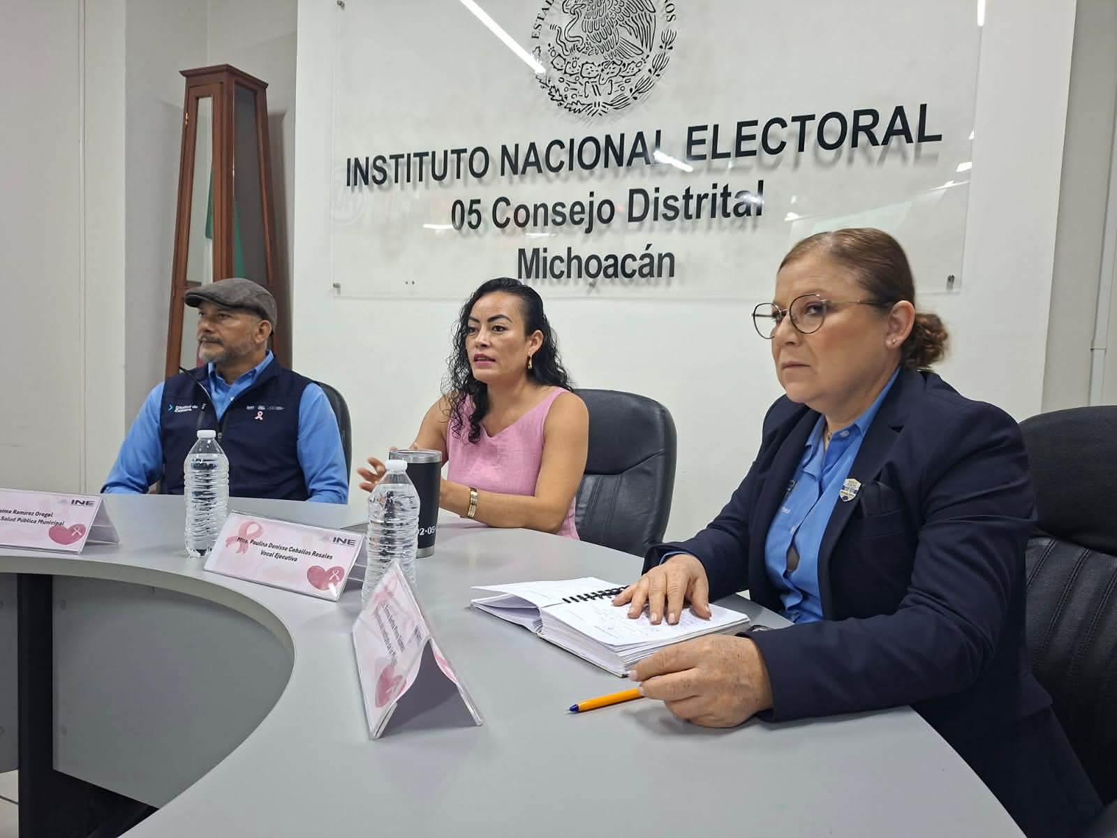 Zamora fortalece la prevención del cáncer de mama con capacitación al personal del INE