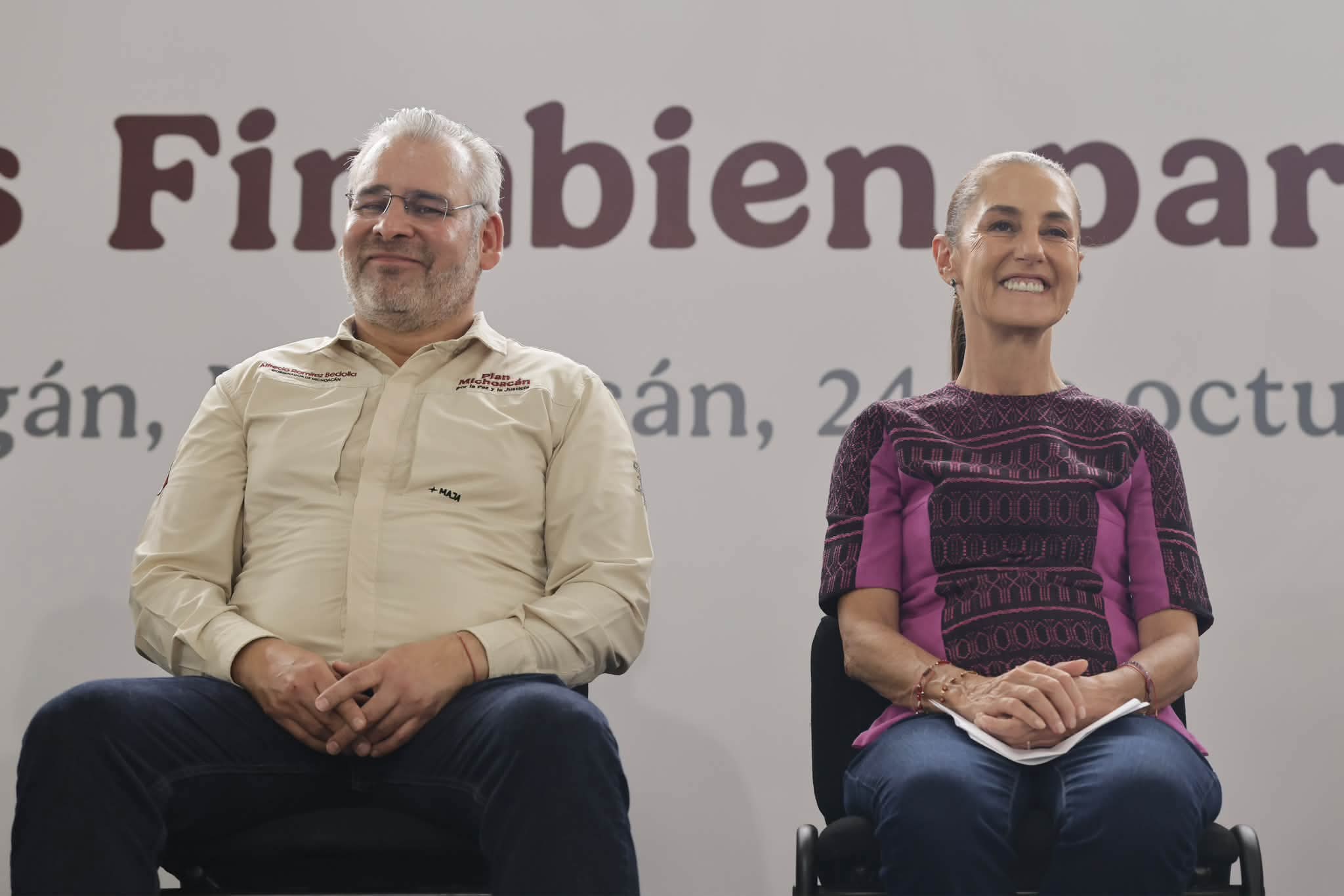 Desde Apatzingán, Bedolla cierra filas con Sheinbaum en defensa de la soberanía nacional