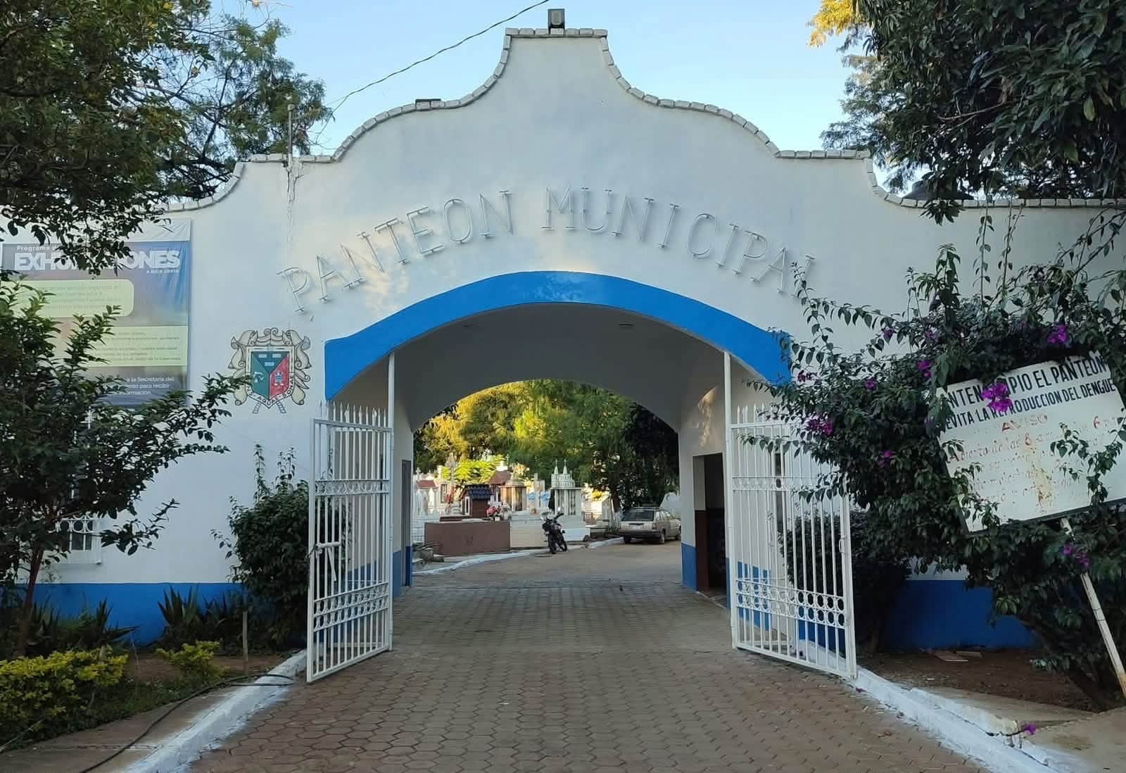 Listo el Panteón Municipal de Tangancícuaro para recibir a más de 3 mil visitantes por Día de Muertos